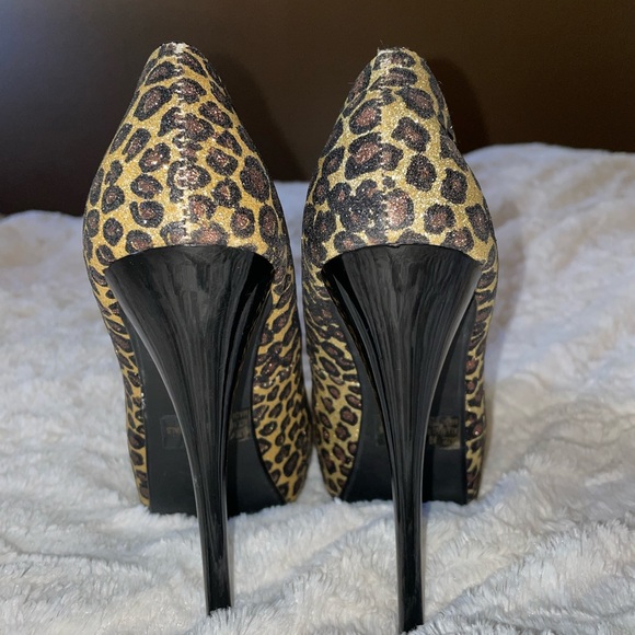 LEOPARD PRINT STILETTOS - Picture 4 of 4